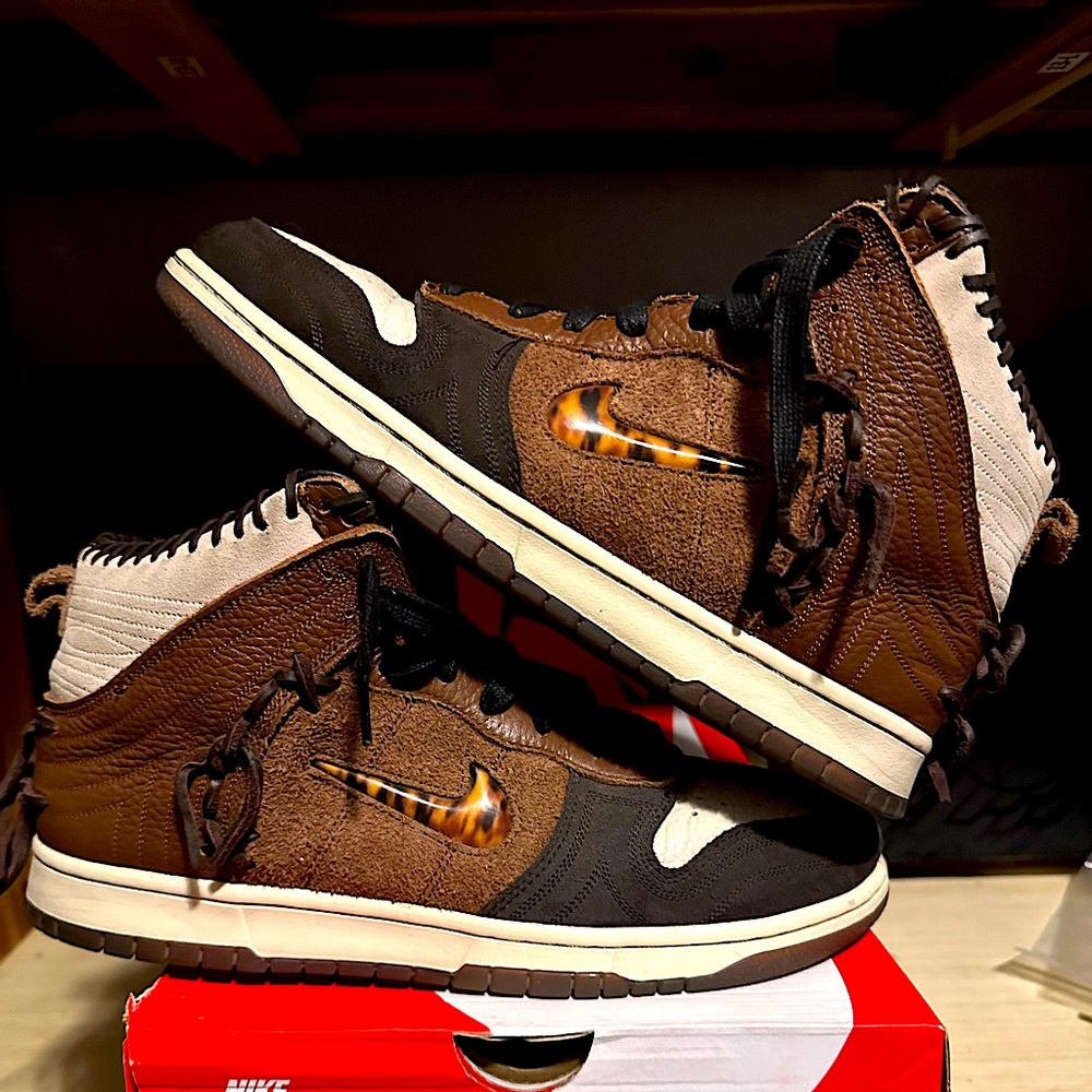 Nike Dunk High/ Bodega limited release